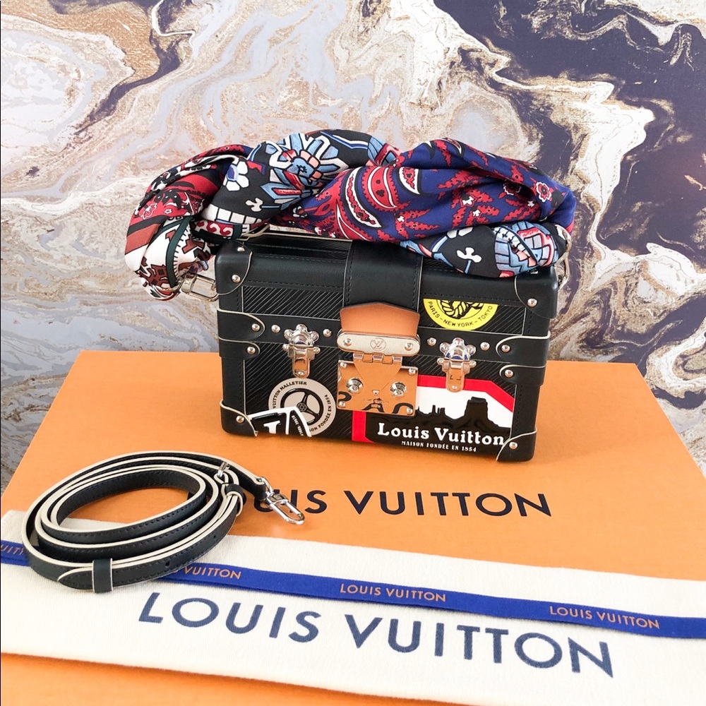 Ltd Edition Louis Vuitton Petite Malle Epi bag - Picture 3 of 8